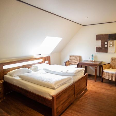 Vier Jahreszeiten Rooms Husum  Bagian luar foto