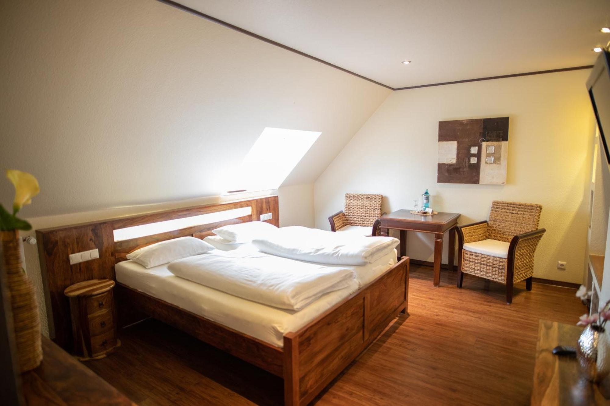 Vier Jahreszeiten Rooms Husum  Bagian luar foto